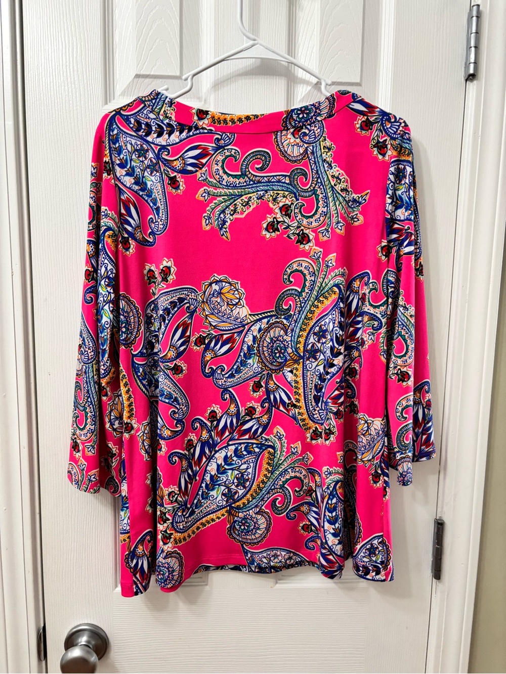 Susan Graver Pink Paisley Floral Keyhole 3/4 Sleeve Blouse Women’s Size Medium - Picture 8 of 8
